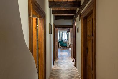 رسیدنس دری گولدن کرونز