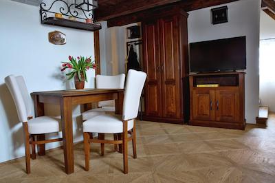 رسیدنس دری گولدن کرونز