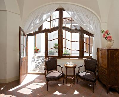 رسیدنس دری گولدن کرونز