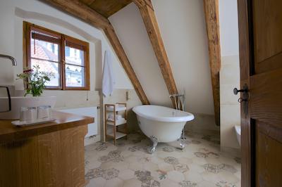 رسیدنس دری گولدن کرونز