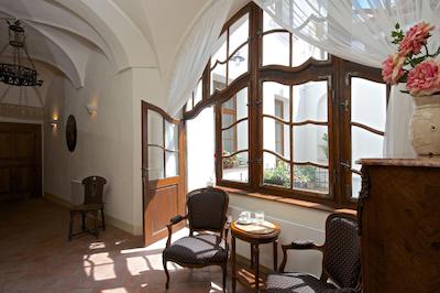 رسیدنس دری گولدن کرونز