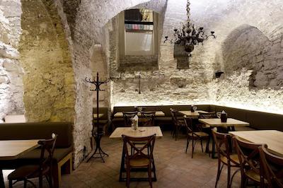 رسیدنس دری گولدن کرونز