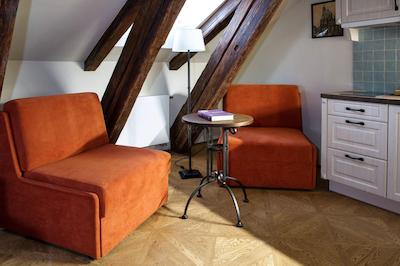 رسیدنس دری گولدن کرونز