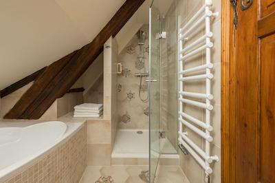 رسیدنس دری گولدن کرونز