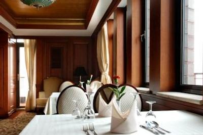 جین جیانگ پارک هتل