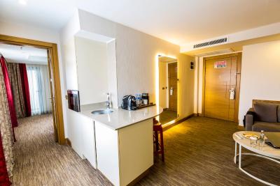 کوهلا بوتیک سویت هتل