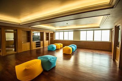 گلور سنترال پراتونام