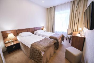 دیپلمات هتل