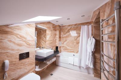 دیپلمات هتل