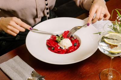 دیپلمات هتل