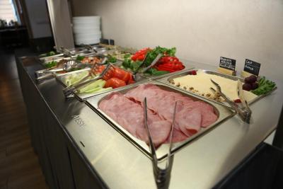 دیپلمات هتل