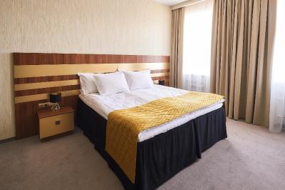 دیپلمات هتل