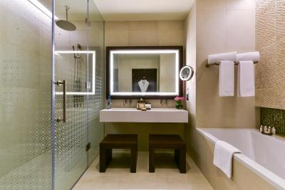 الوادی هتل دوحه ام گالری بای اکورهتلز