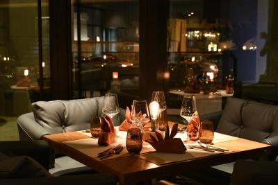 الوادی هتل دوحه ام گالری بای اکورهتلز