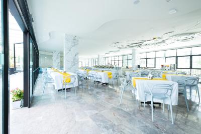 پی پلاس هتل