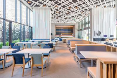 هالیدی این اکسپرز بانکوک سوی سونیویجای