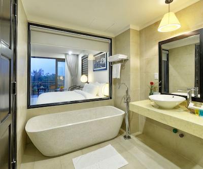 هوی ان واترو ریزرت