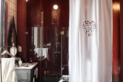 امدانگ بانکوک ریورساید هتل