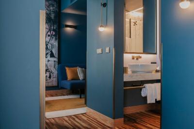 ترل اوانتگارد