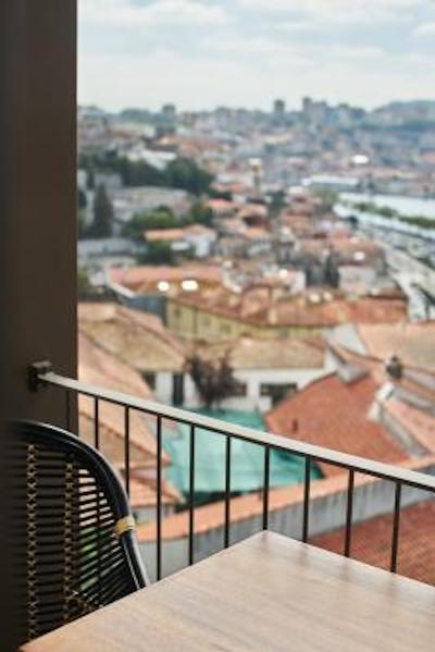 ترل اوانتگارد