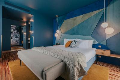 ترل اوانتگارد