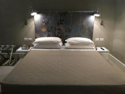 هتل اکسادمیا