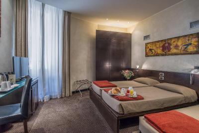 هتل اکسادمیا