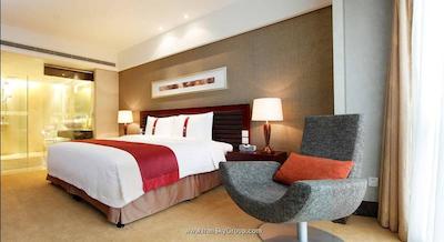 هالیدی این پودونگ نانپو