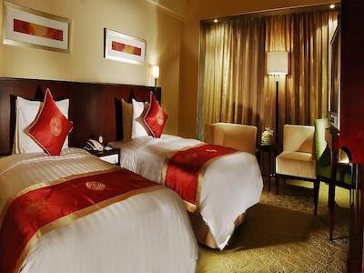 هالیدی این پودونگ نانپو