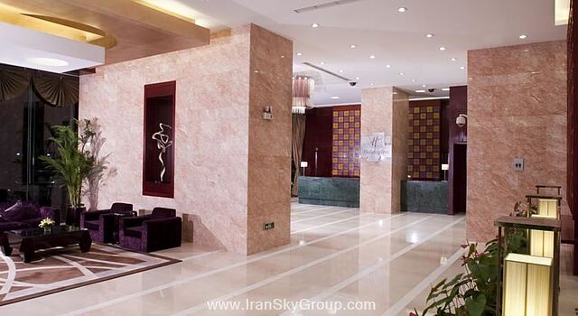 هالیدی این پودونگ نانپو