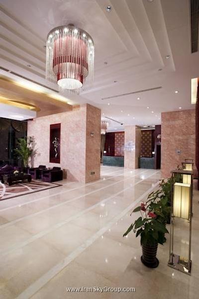 هالیدی این پودونگ نانپو