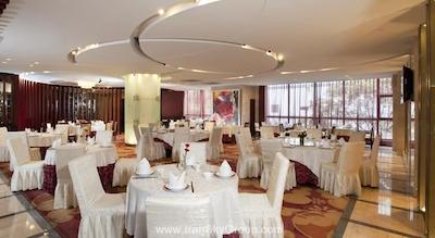 هالیدی این پودونگ نانپو