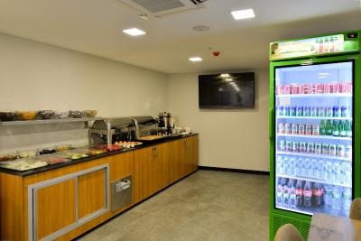 زیتیندالی گوست هوس