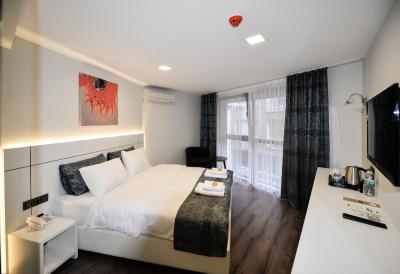 زیتیندالی گوست هوس