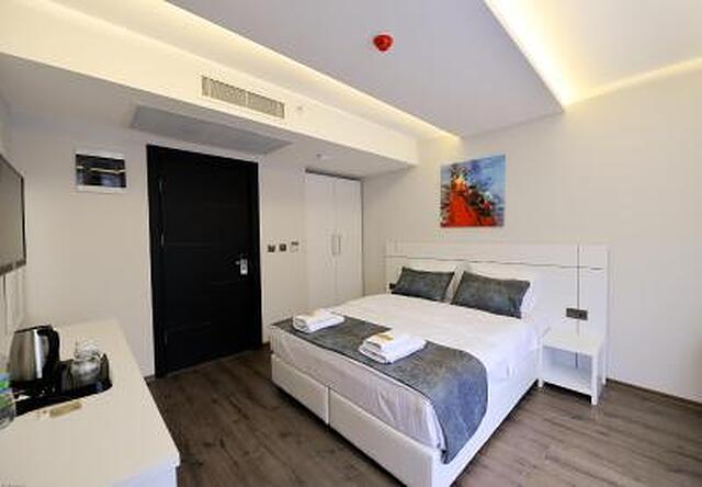 زیتیندالی گوست هوس