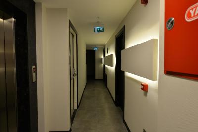 زیتیندالی گوست هوس