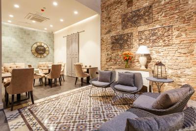 هتل پالاست د آلامز