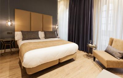 هتل پالاست د آلامز