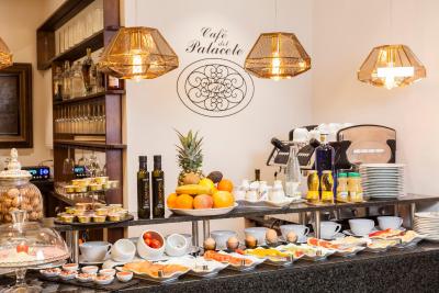 هتل پالاست د آلامز