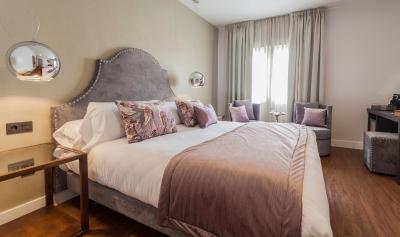 هتل پالاست د آلامز