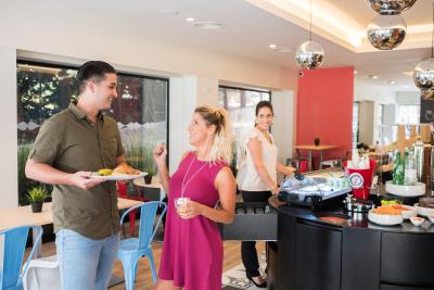 است هتل پرتو سنترو ترینداد