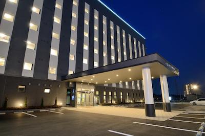 هتل روت-این یاناگاوا اکیما