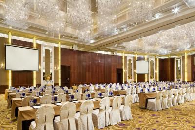 کراون پلازا فودان شانگهای