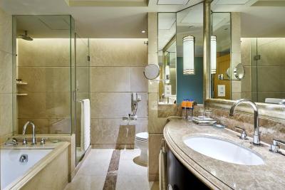 کراون پلازا فودان شانگهای