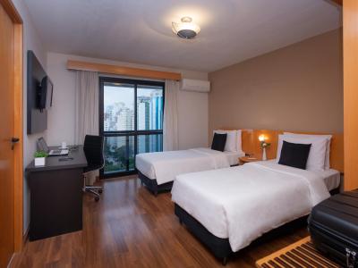 تولیپ این اینتراکتیو جاردینز