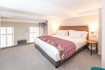 پالیز اسالیا بوتیک هتل