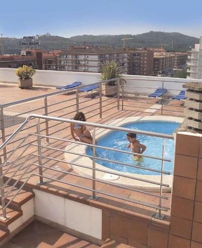 اپارتمنتز کندادو