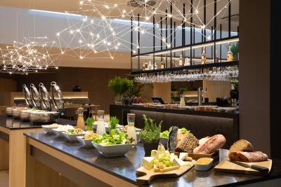 اک هتل برلین هومبلددین پارک