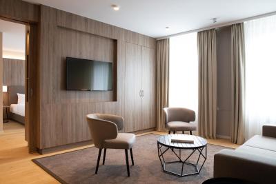 اک هتل برلین هومبلددین پارک