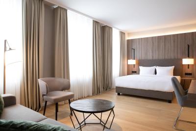 اک هتل برلین هومبلددین پارک